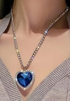 Necklace Blue Heart Of The Ocean