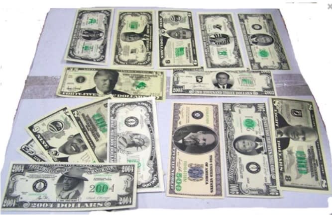Play Money Random Assortment - 25 Bills