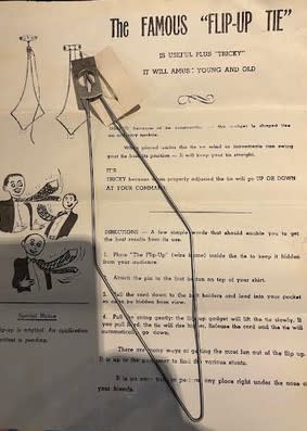Pre-Owned The Famous Flip Up Tie - Diamond Shape Gimmick