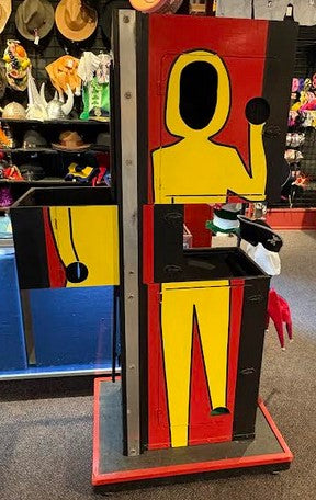 Pre-Owned Zig-Zag Girl