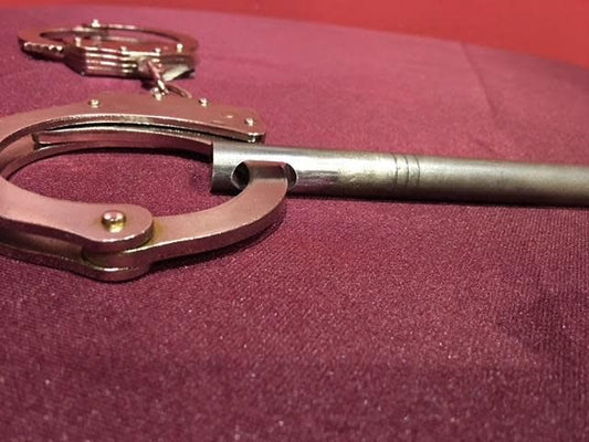 Handcuff Bar Escape by Ronjo